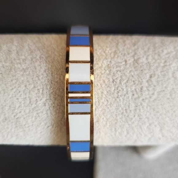 Kate Spade Work Wonders Blue & White Enamel Gold Plate Hinged Bangle Bracelet - Picture 5 of 8
